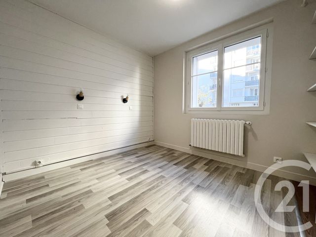 Appartement T4 à louer - 4 pièces - 62.83 m2 - GRENOBLE - 38 - RHONE-ALPES - Century 21 Victor Hugo
