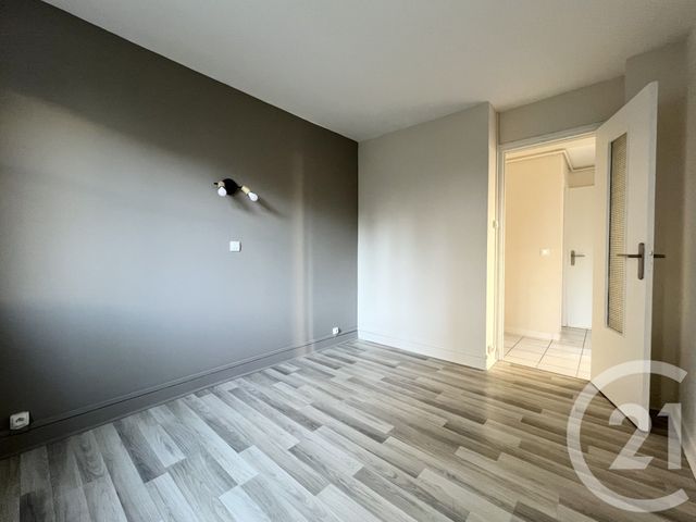 Appartement T4 à louer - 4 pièces - 62.83 m2 - GRENOBLE - 38 - RHONE-ALPES - Century 21 Victor Hugo