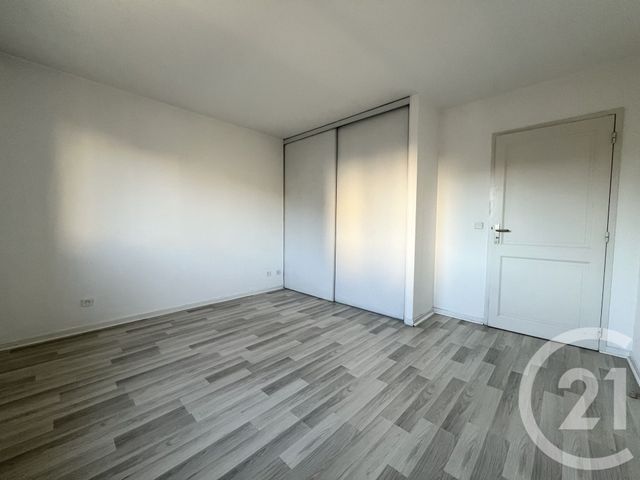 Appartement T2 à louer - 2 pièces - 64.04 m2 - GRENOBLE - 38 - RHONE-ALPES - Century 21 Victor Hugo