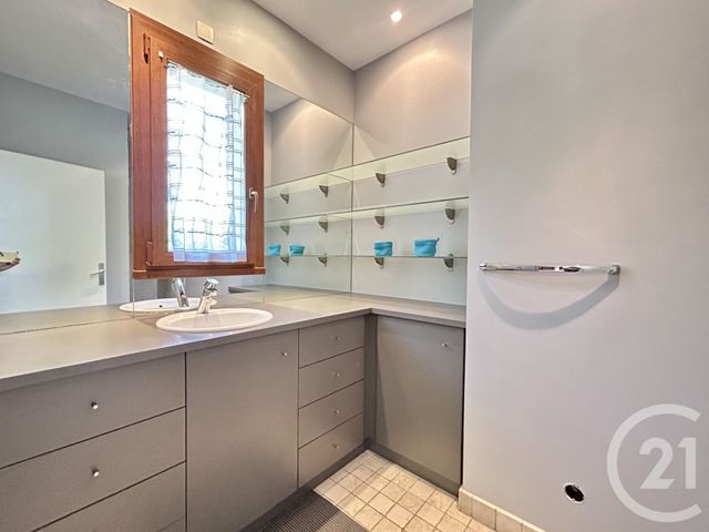 Appartement Studio à louer - 1 pièce - 22.52 m2 - SEYSSINS - 38 - RHONE-ALPES - Century 21 Victor Hugo