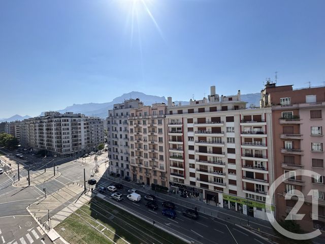 Appartement T2 à louer - 2 pièces - 34.64 m2 - GRENOBLE - 38 - RHONE-ALPES - Century 21 Victor Hugo