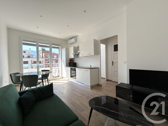 Appartement T2 à louer - 2 pièces - 34.64 m2 - GRENOBLE - 38 - RHONE-ALPES - Century 21 Victor Hugo