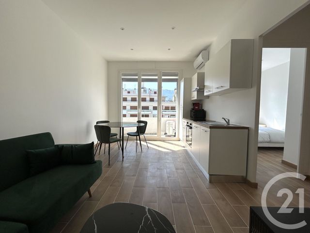 Appartement T2 à louer - 2 pièces - 34.64 m2 - GRENOBLE - 38 - RHONE-ALPES - Century 21 Victor Hugo