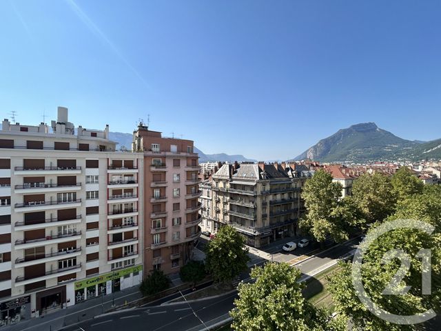 Appartement T2 à louer - 2 pièces - 34.64 m2 - GRENOBLE - 38 - RHONE-ALPES - Century 21 Victor Hugo
