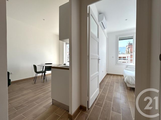 Appartement T2 à louer - 2 pièces - 34.64 m2 - GRENOBLE - 38 - RHONE-ALPES - Century 21 Victor Hugo