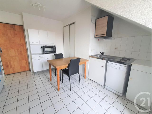 Appartement T2 à louer - 2 pièces - 31.57 m2 - GRENOBLE - 38 - RHONE-ALPES - Century 21 Victor Hugo