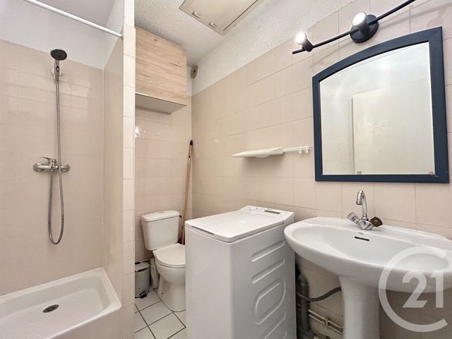 Appartement T2 à louer - 2 pièces - 31.57 m2 - GRENOBLE - 38 - RHONE-ALPES - Century 21 Victor Hugo