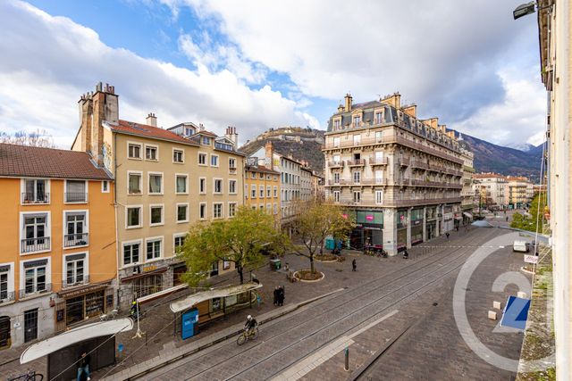 Appartement T2 à vendre - 2 pièces - 77.58 m2 - GRENOBLE - 38 - RHONE-ALPES - Century 21 Victor Hugo