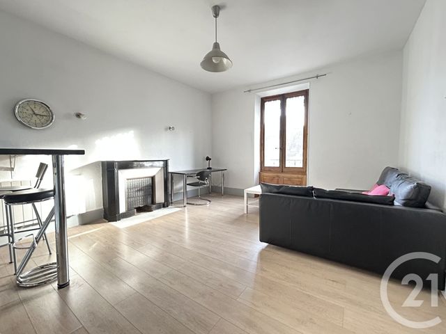 Appartement T2 à louer - 2 pièces - 45.83 m2 - GRENOBLE - 38 - RHONE-ALPES - Century 21 Victor Hugo