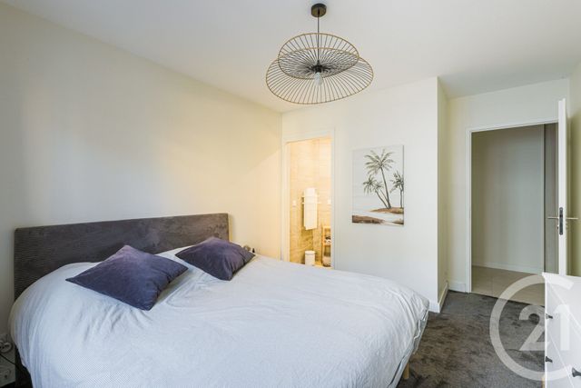 Appartement T5 à vendre - 5 pièces - 108.0 m2 - ECHIROLLES - 38 - RHONE-ALPES - Century 21 Victor Hugo