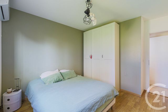 Appartement T5 à vendre - 5 pièces - 108.0 m2 - ECHIROLLES - 38 - RHONE-ALPES - Century 21 Victor Hugo