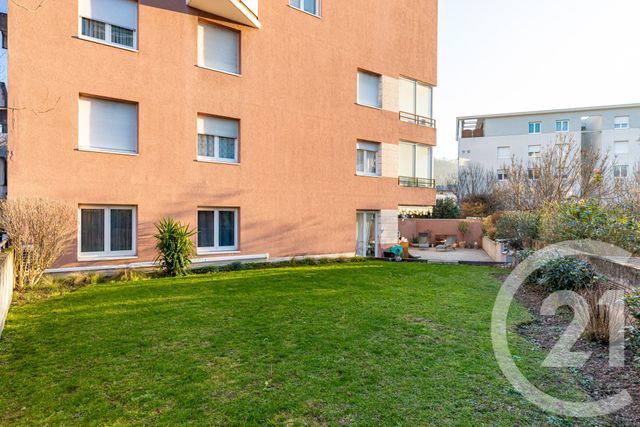 Appartement T5 à vendre - 5 pièces - 108.0 m2 - ECHIROLLES - 38 - RHONE-ALPES - Century 21 Victor Hugo
