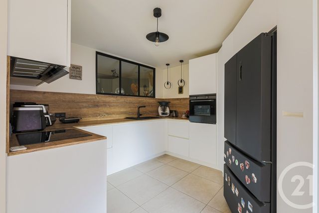 Appartement T5 à vendre - 5 pièces - 108.0 m2 - ECHIROLLES - 38 - RHONE-ALPES - Century 21 Victor Hugo