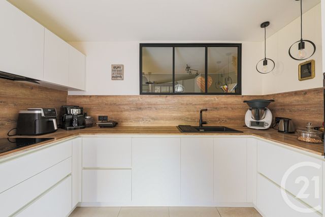 Appartement T5 à vendre - 5 pièces - 108.0 m2 - ECHIROLLES - 38 - RHONE-ALPES - Century 21 Victor Hugo