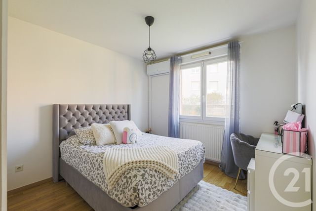 Appartement T5 à vendre - 5 pièces - 108.0 m2 - ECHIROLLES - 38 - RHONE-ALPES - Century 21 Victor Hugo