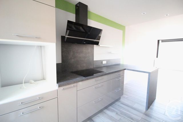 Appartement T4 à louer - 4 pièces - 86.4 m2 - ECHIROLLES - 38 - RHONE-ALPES - Century 21 Victor Hugo