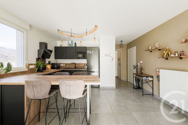 Appartement T3 à vendre - 3 pièces - 64.45 m2 - LE PONT DE CLAIX - 38 - RHONE-ALPES - Century 21 Victor Hugo
