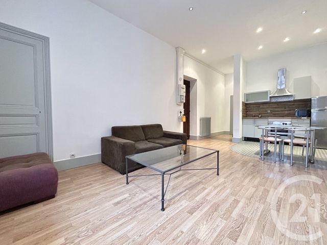 Appartement T2 à louer - 2 pièces - 40.13 m2 - GRENOBLE - 38 - RHONE-ALPES - Century 21 Victor Hugo