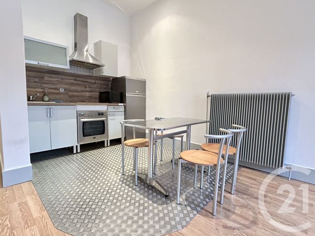Appartement T2 à louer - 2 pièces - 40.13 m2 - GRENOBLE - 38 - RHONE-ALPES - Century 21 Victor Hugo