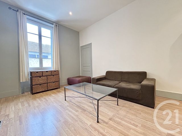 Appartement T2 à louer - 2 pièces - 40.13 m2 - GRENOBLE - 38 - RHONE-ALPES - Century 21 Victor Hugo