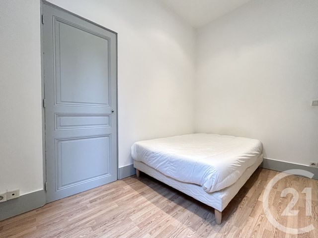 Appartement T2 à louer - 2 pièces - 40.13 m2 - GRENOBLE - 38 - RHONE-ALPES - Century 21 Victor Hugo