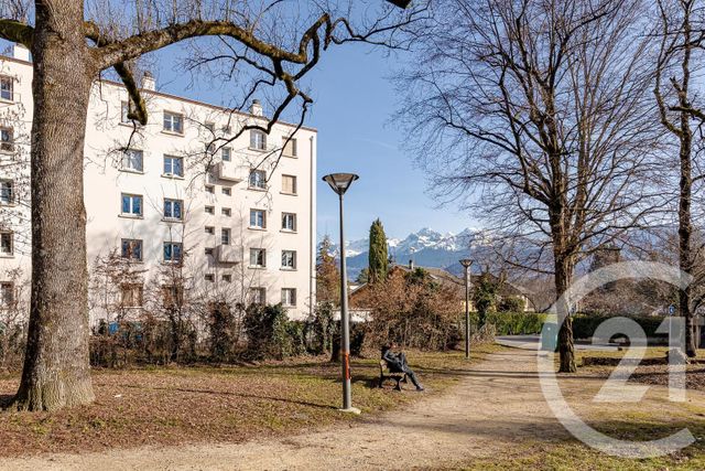Appartement F4 à vendre - 4 pièces - 62.5 m2 - LA TRONCHE - 38 - RHONE-ALPES - Century 21 Victor Hugo