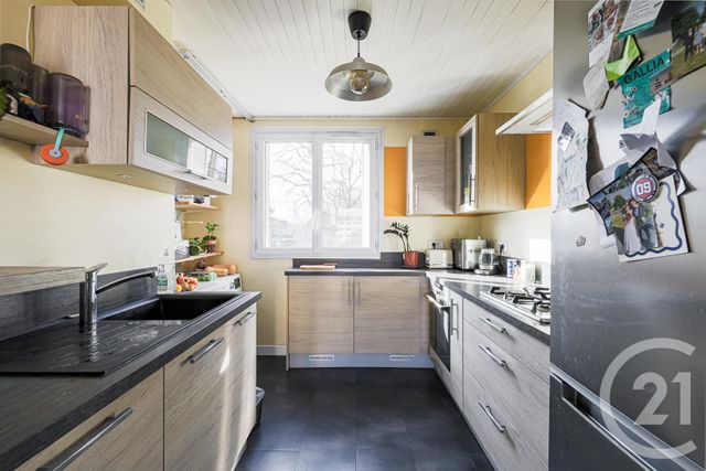 Appartement F4 à vendre - 4 pièces - 62.5 m2 - LA TRONCHE - 38 - RHONE-ALPES - Century 21 Victor Hugo