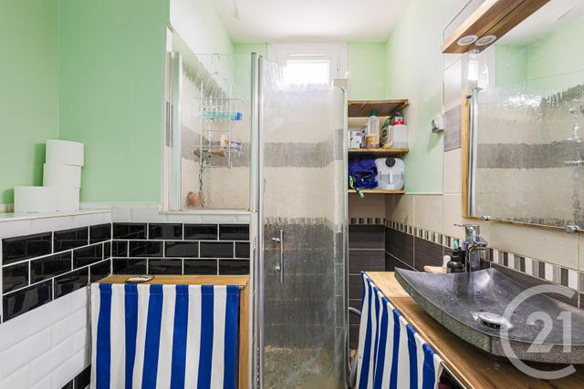 Appartement F4 à vendre - 4 pièces - 62.5 m2 - LA TRONCHE - 38 - RHONE-ALPES - Century 21 Victor Hugo