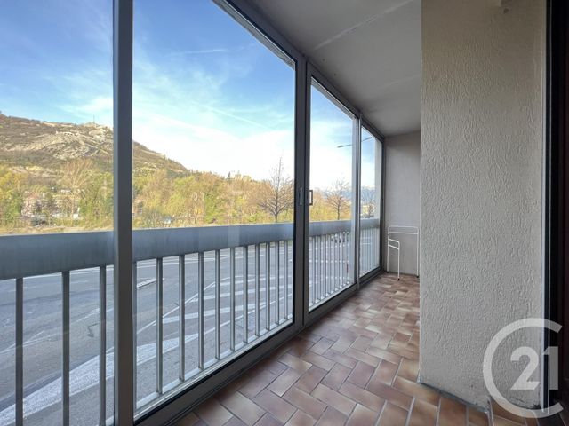 Appartement T2 à louer - 2 pièces - 49.0 m2 - GRENOBLE - 38 - RHONE-ALPES - Century 21 Victor Hugo
