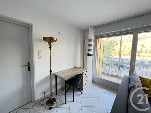 Appartement T2 à louer - 2 pièces - 49.0 m2 - GRENOBLE - 38 - RHONE-ALPES - Century 21 Victor Hugo