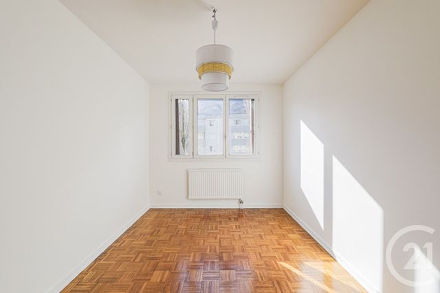 Appartement F4 à vendre - 4 pièces - 82.0 m2 - FONTAINE - 38 - RHONE-ALPES - Century 21 Victor Hugo