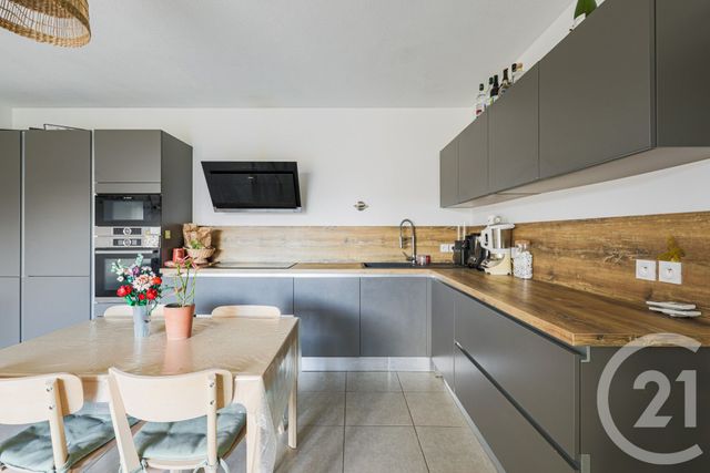 Appartement F3 à vendre - 3 pièces - 75.67 m2 - EYBENS - 38 - RHONE-ALPES - Century 21 Victor Hugo