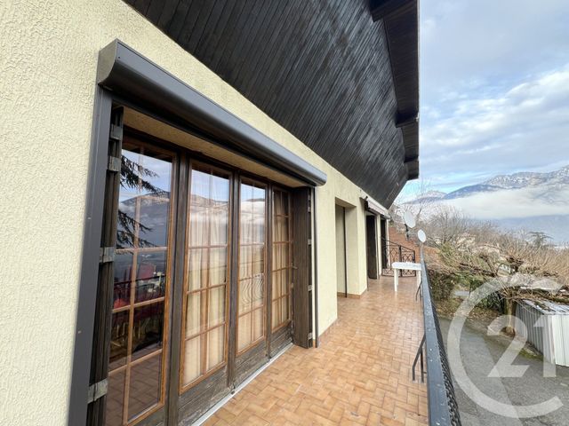 Appartement T4 à louer - 4 pièces - 103.82 m2 - VEUREY VOROIZE - 38 - RHONE-ALPES - Century 21 Victor Hugo