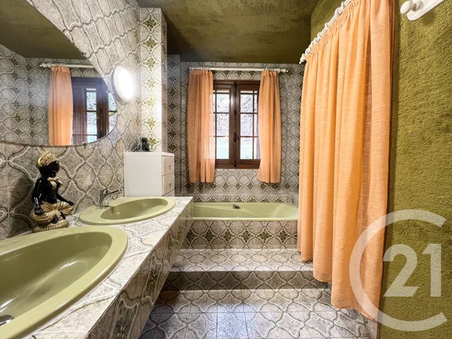 Appartement T4 à louer - 4 pièces - 103.82 m2 - VEUREY VOROIZE - 38 - RHONE-ALPES - Century 21 Victor Hugo