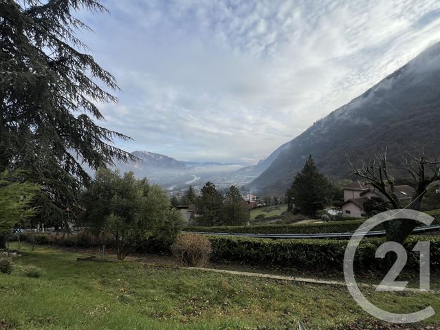 Appartement T4 à louer - 4 pièces - 103.82 m2 - VEUREY VOROIZE - 38 - RHONE-ALPES - Century 21 Victor Hugo