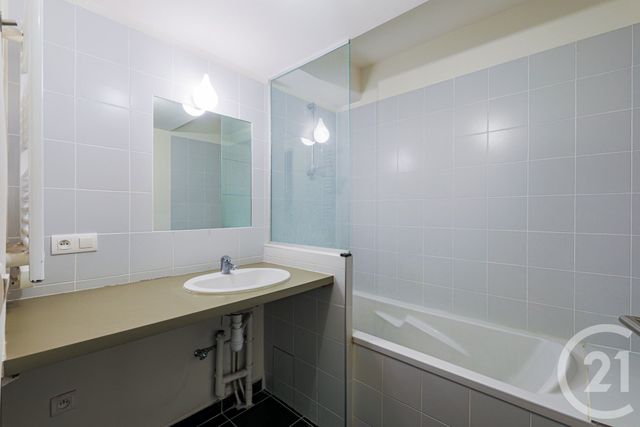 Appartement à vendre - 3 pièces - 57.54 m2 - GRENOBLE - 38 - RHONE-ALPES - Century 21 Victor Hugo