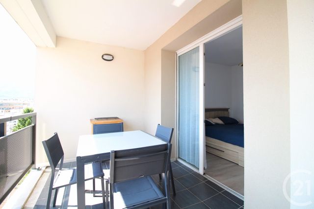 Appartement T3 à louer - 3 pièces - 62.7 m2 - GRENOBLE - 38 - RHONE-ALPES - Century 21 Victor Hugo