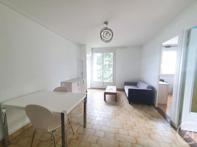 Appartement T3 à louer - 3 pièces - 47.45 m2 - GRENOBLE - 38 - RHONE-ALPES - Century 21 Victor Hugo