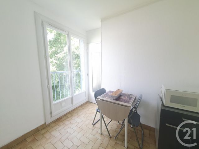 Appartement T3 à louer - 3 pièces - 47.45 m2 - GRENOBLE - 38 - RHONE-ALPES - Century 21 Victor Hugo