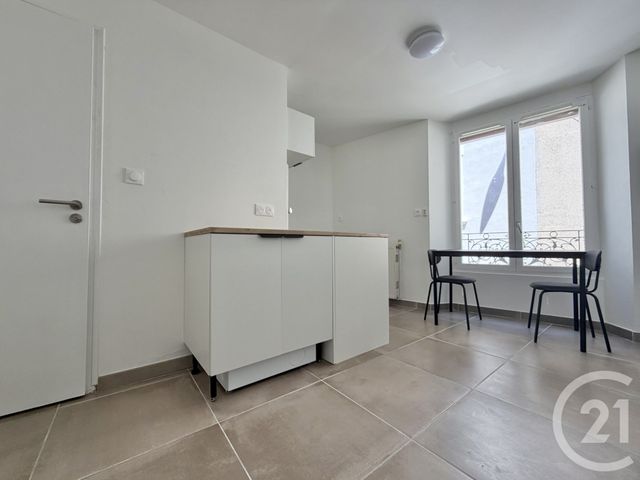 Appartement Studio à louer - 1 pièce - 16.83 m2 - GRENOBLE - 38 - RHONE-ALPES - Century 21 Victor Hugo