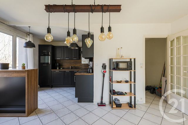 Appartement T2 à vendre - 2 pièces - 46.0 m2 - SEYSSINET PARISET - 38 - RHONE-ALPES - Century 21 Victor Hugo