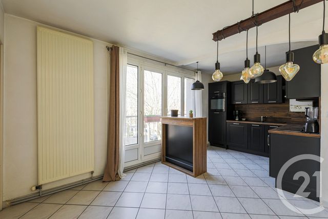 Appartement T2 à vendre - 2 pièces - 46.0 m2 - SEYSSINET PARISET - 38 - RHONE-ALPES - Century 21 Victor Hugo