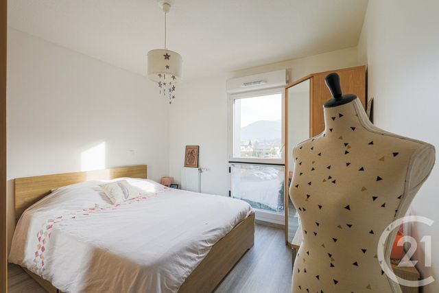 Appartement T3 à vendre - 3 pièces - 61.25 m2 - ECHIROLLES - 38 - RHONE-ALPES - Century 21 Victor Hugo