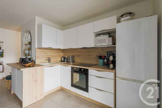 Appartement T3 à vendre - 3 pièces - 61.25 m2 - ECHIROLLES - 38 - RHONE-ALPES - Century 21 Victor Hugo