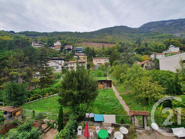 Appartement Studio à louer - 1 pièce - 27.1 m2 - LA TRONCHE - 38 - RHONE-ALPES - Century 21 Victor Hugo