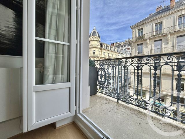 Appartement T2 à louer - 2 pièces - 40.16 m2 - GRENOBLE - 38 - RHONE-ALPES - Century 21 Victor Hugo