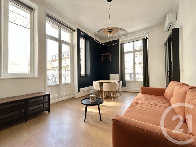 Appartement T2 à louer - 2 pièces - 40.16 m2 - GRENOBLE - 38 - RHONE-ALPES - Century 21 Victor Hugo
