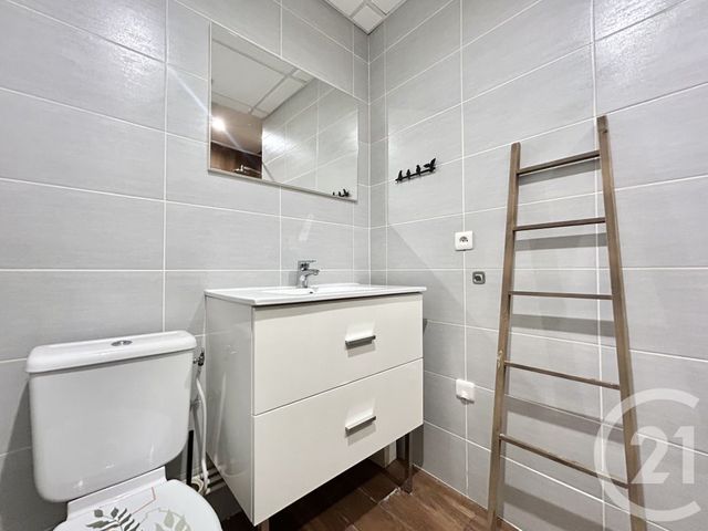 Appartement T2 à louer - 2 pièces - 40.16 m2 - GRENOBLE - 38 - RHONE-ALPES - Century 21 Victor Hugo