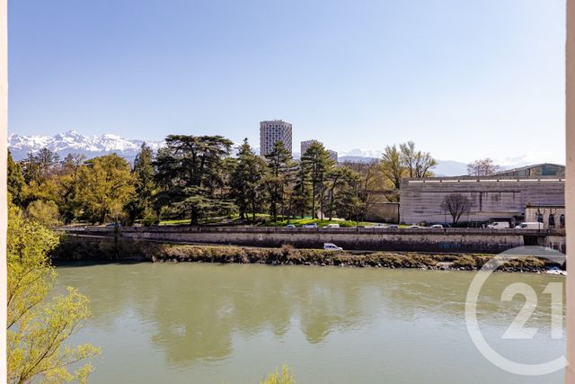 Appartement T4 à vendre - 4 pièces - 97.24 m2 - GRENOBLE - 38 - RHONE-ALPES - Century 21 Victor Hugo