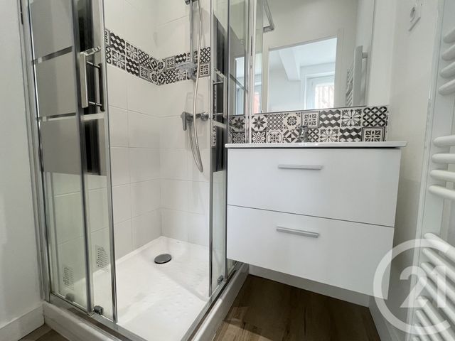 Appartement T2 à louer - 2 pièces - 38.75 m2 - GRENOBLE - 38 - RHONE-ALPES - Century 21 Victor Hugo